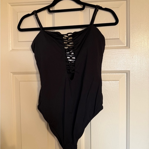O'Neill Other - O'Neill Black Women's One Piece Swimsuit